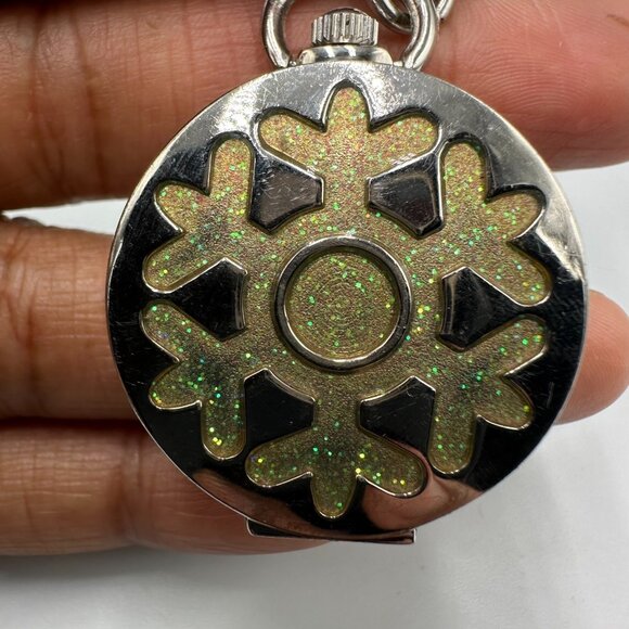 3/$30 Snowflake Clip-On Watch Keychain Bag Charm Hidden Dial Silver Tone - Picture 5 of 11